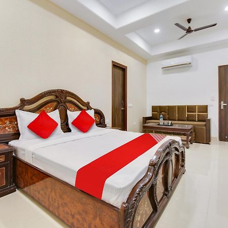 Hotel O Baran Classic Ludhiana Dış mekan fotoğraf