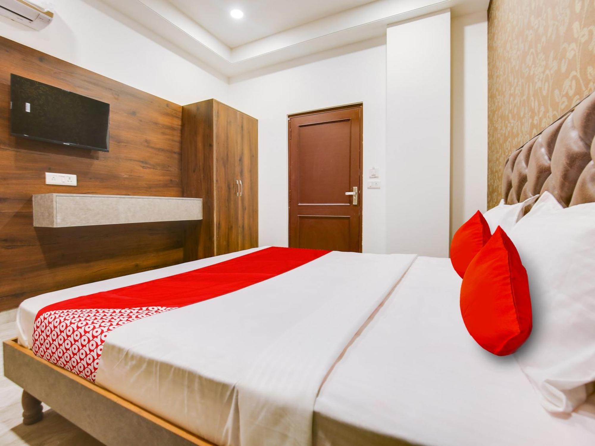 Hotel O Baran Classic Ludhiana Dış mekan fotoğraf