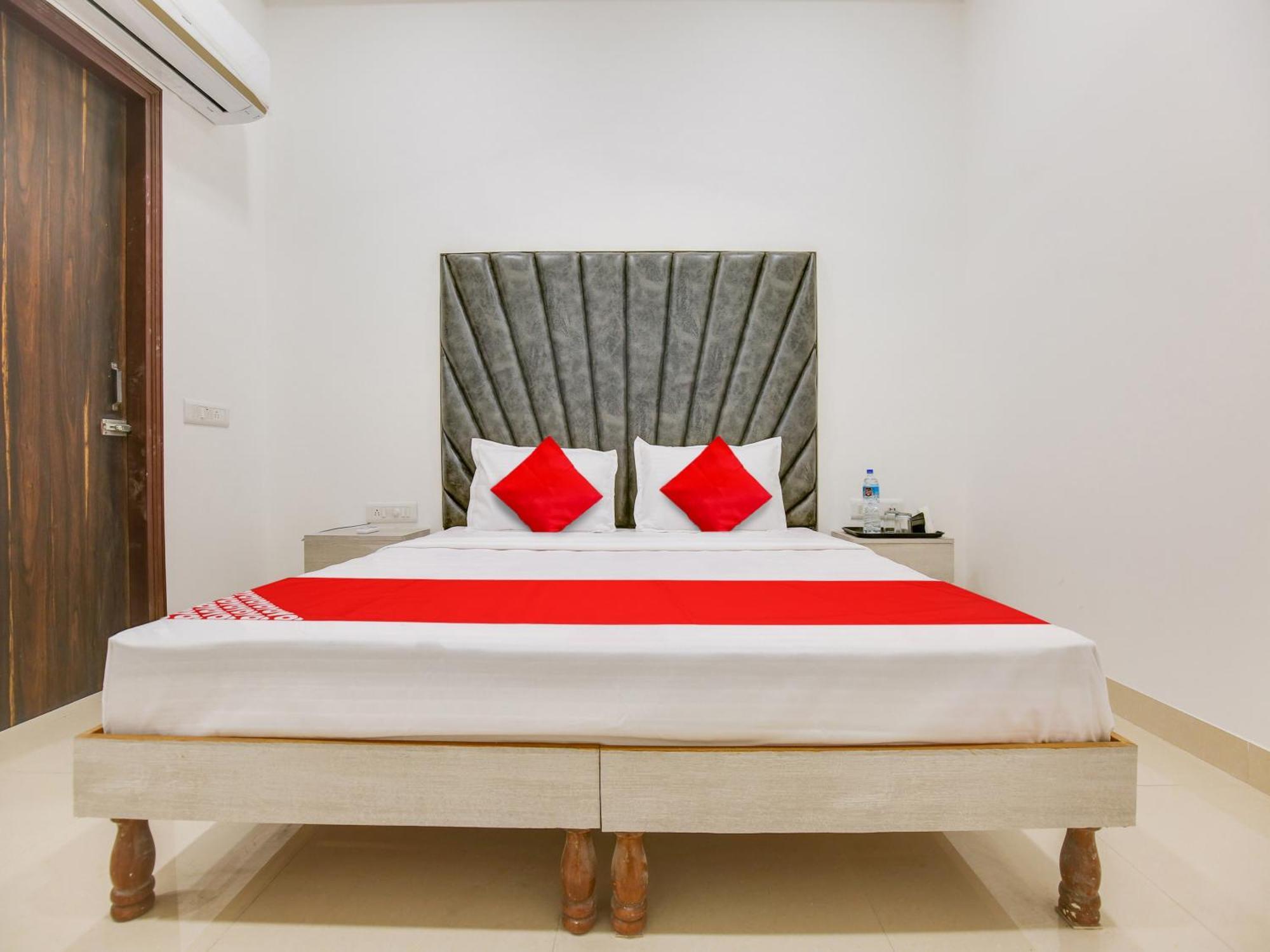 Hotel O Baran Classic Ludhiana Dış mekan fotoğraf