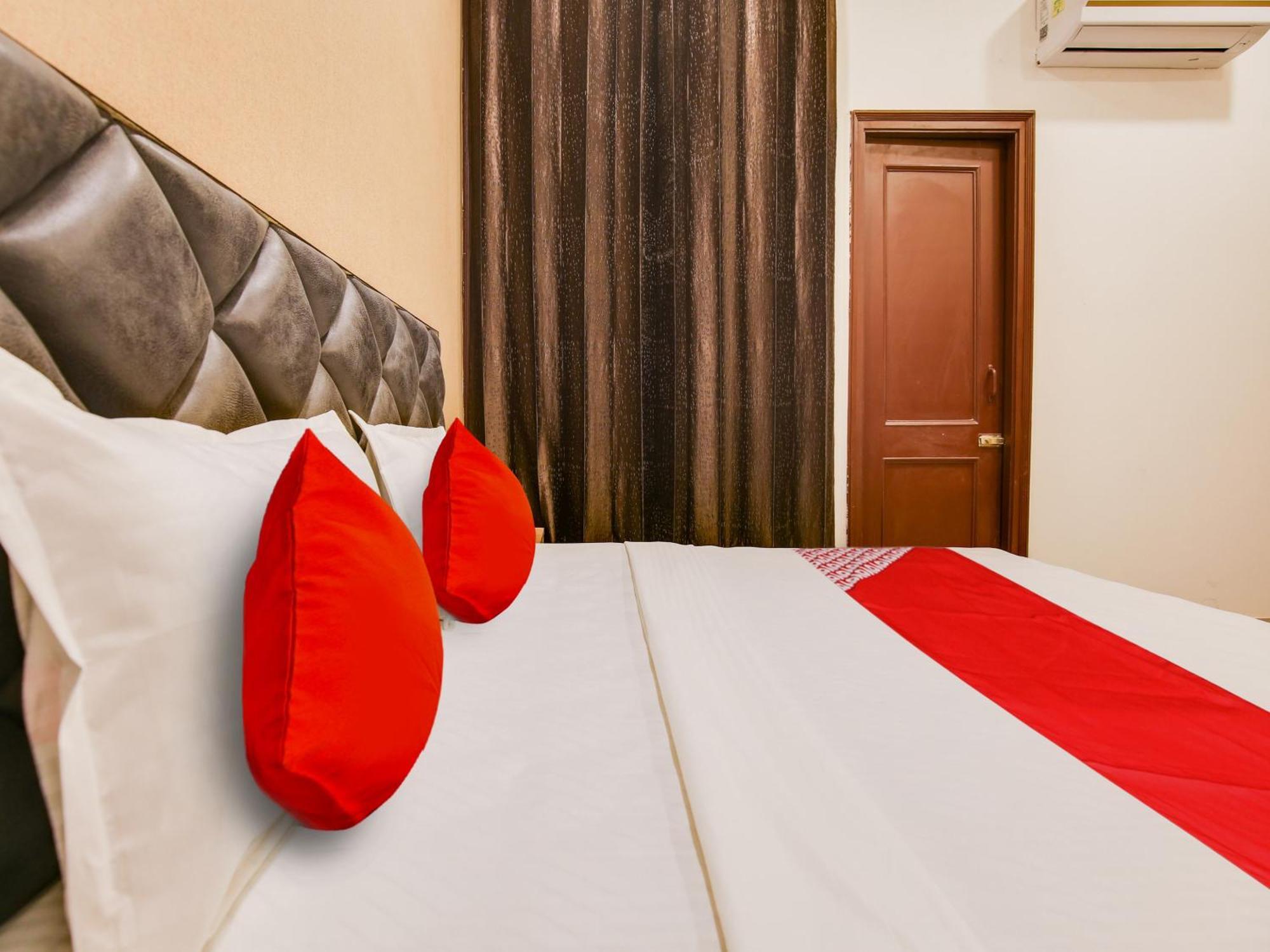Hotel O Baran Classic Ludhiana Dış mekan fotoğraf